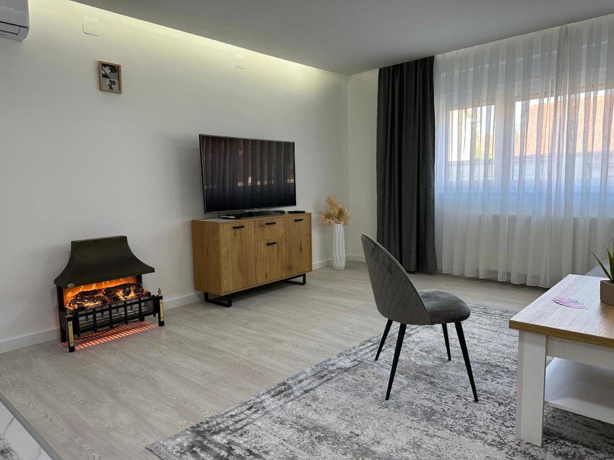 Rozi Apartments Загреб Екстериор снимка