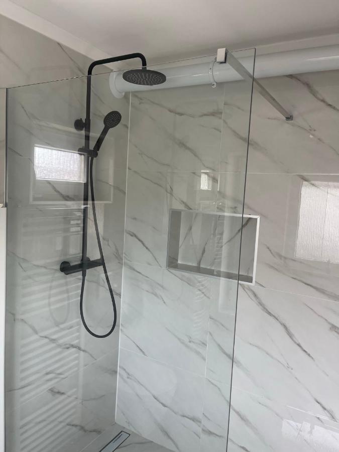 Rozi Apartments Загреб Екстериор снимка