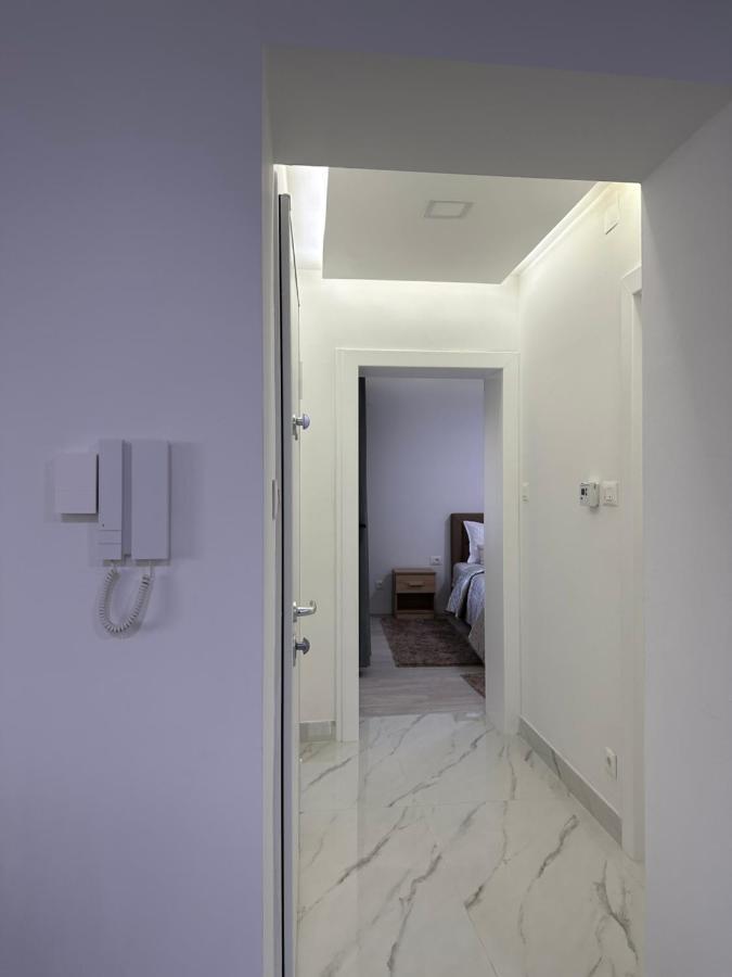 Rozi Apartments Загреб Екстериор снимка
